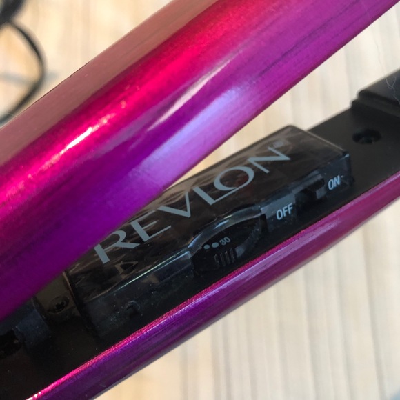 Revlon Ombré Hair Straightener Flat Iron - Picture 2 of 5